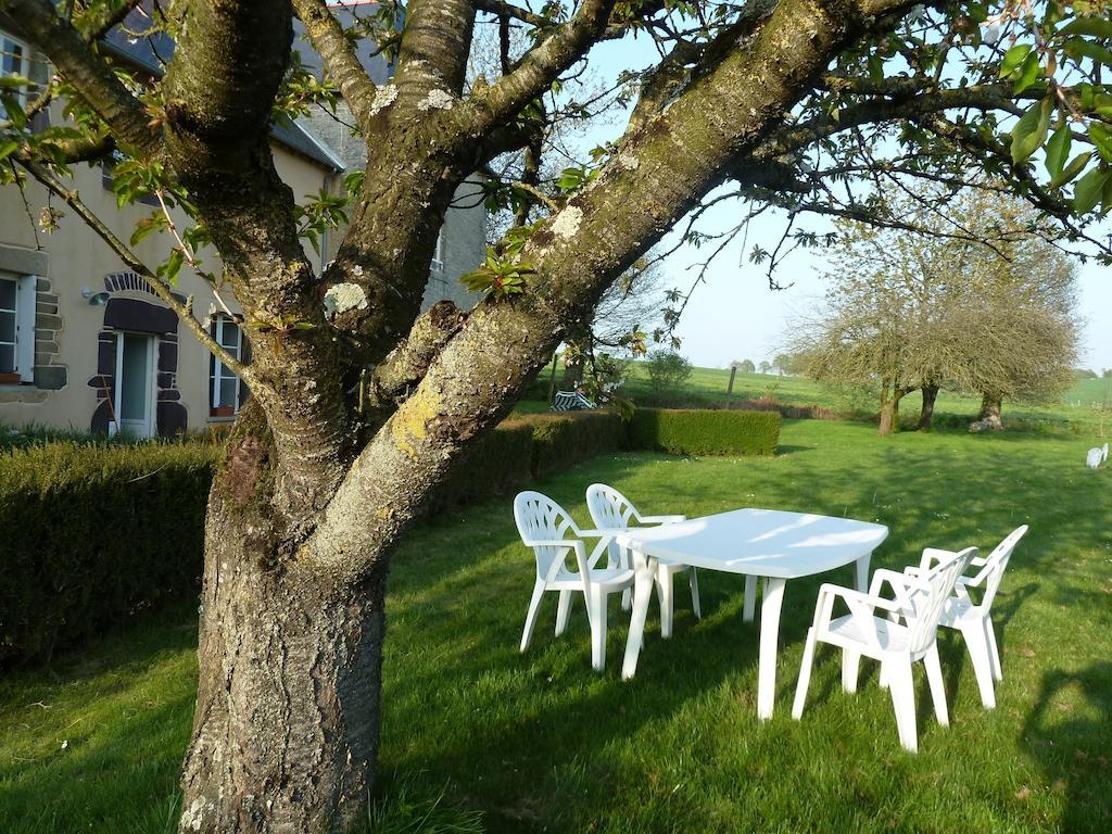 B&B L'Atelier Du Presbytere Saint-Maugan Εξωτερικό φωτογραφία