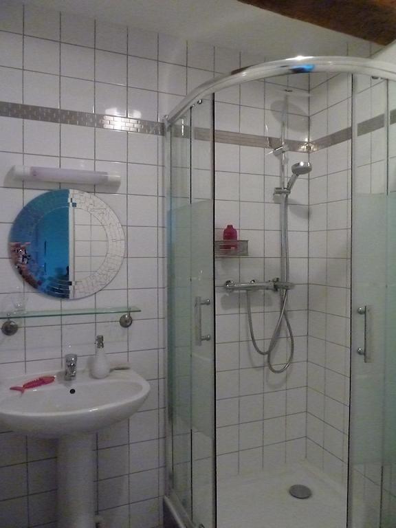 B&B L'Atelier Du Presbytere Saint-Maugan Δωμάτιο φωτογραφία
